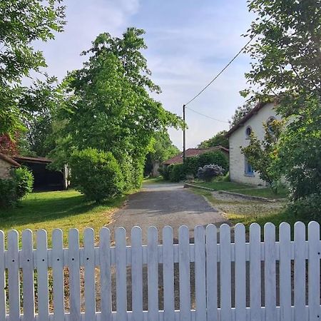 Saint-Pierre-du-Chemin Le Terrier Maison De Campagne 250 M2 Grande Capacite 20 Couchages, 4500M2 De Terrainヴィラ エクステリア 写真