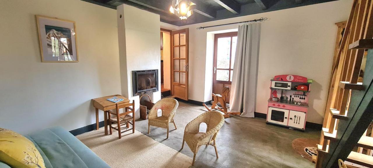 Saint-Pierre-du-Chemin Le Terrier Maison De Campagne 250 M2 Grande Capacite 20 Couchages, 4500M2 De Terrainヴィラ エクステリア 写真