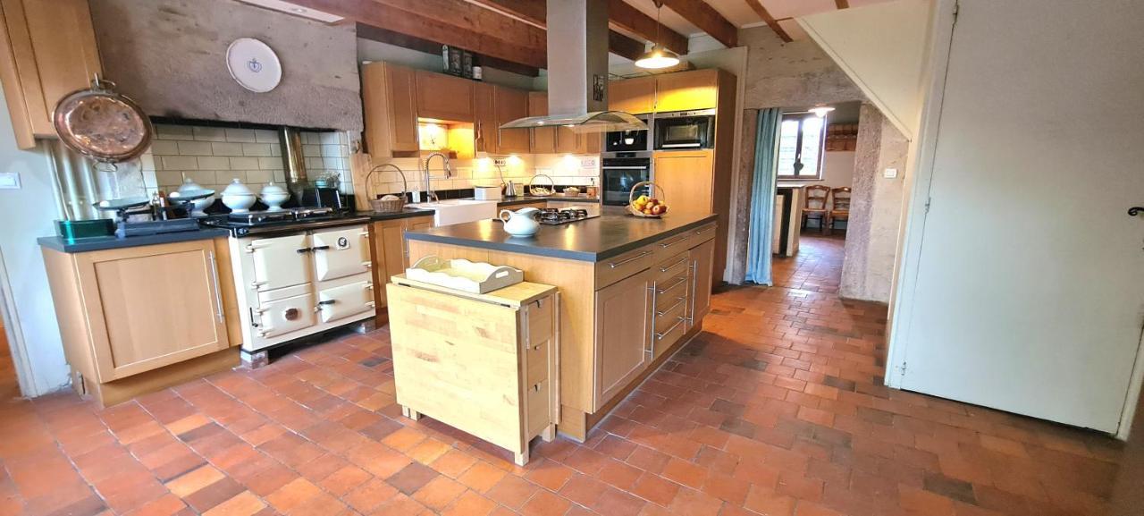 Saint-Pierre-du-Chemin Le Terrier Maison De Campagne 250 M2 Grande Capacite 20 Couchages, 4500M2 De Terrainヴィラ エクステリア 写真