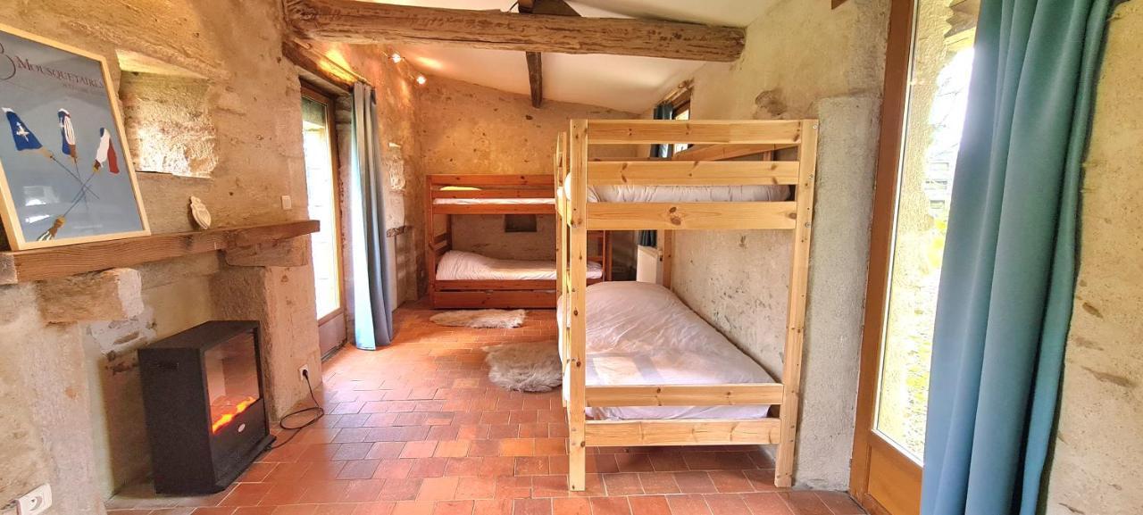 Saint-Pierre-du-Chemin Le Terrier Maison De Campagne 250 M2 Grande Capacite 20 Couchages, 4500M2 De Terrainヴィラ エクステリア 写真