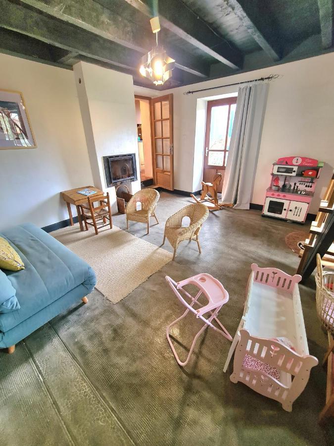 Saint-Pierre-du-Chemin Le Terrier Maison De Campagne 250 M2 Grande Capacite 20 Couchages, 4500M2 De Terrainヴィラ エクステリア 写真