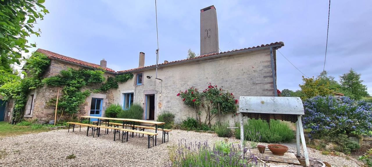 Saint-Pierre-du-Chemin Le Terrier Maison De Campagne 250 M2 Grande Capacite 20 Couchages, 4500M2 De Terrainヴィラ エクステリア 写真