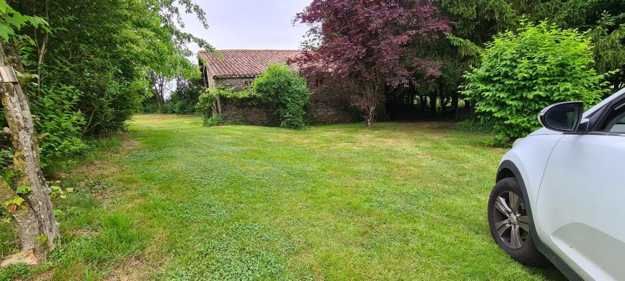 Saint-Pierre-du-Chemin Le Terrier Maison De Campagne 250 M2 Grande Capacite 20 Couchages, 4500M2 De Terrainヴィラ エクステリア 写真