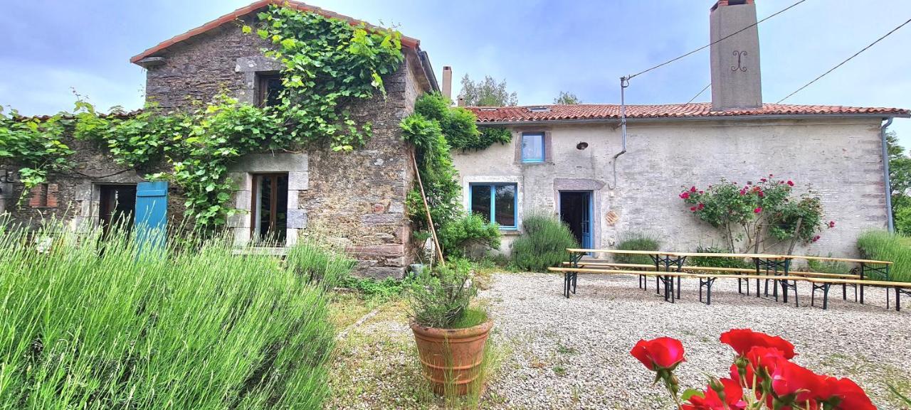 Saint-Pierre-du-Chemin Le Terrier Maison De Campagne 250 M2 Grande Capacite 20 Couchages, 4500M2 De Terrainヴィラ エクステリア 写真