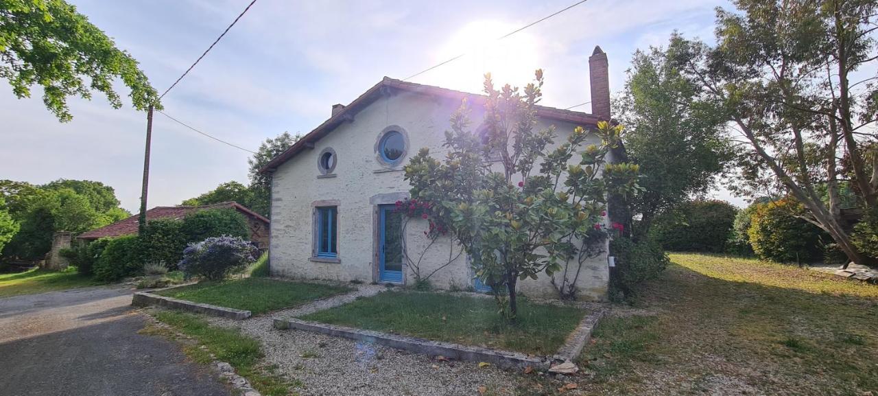 Saint-Pierre-du-Chemin Le Terrier Maison De Campagne 250 M2 Grande Capacite 20 Couchages, 4500M2 De Terrainヴィラ エクステリア 写真