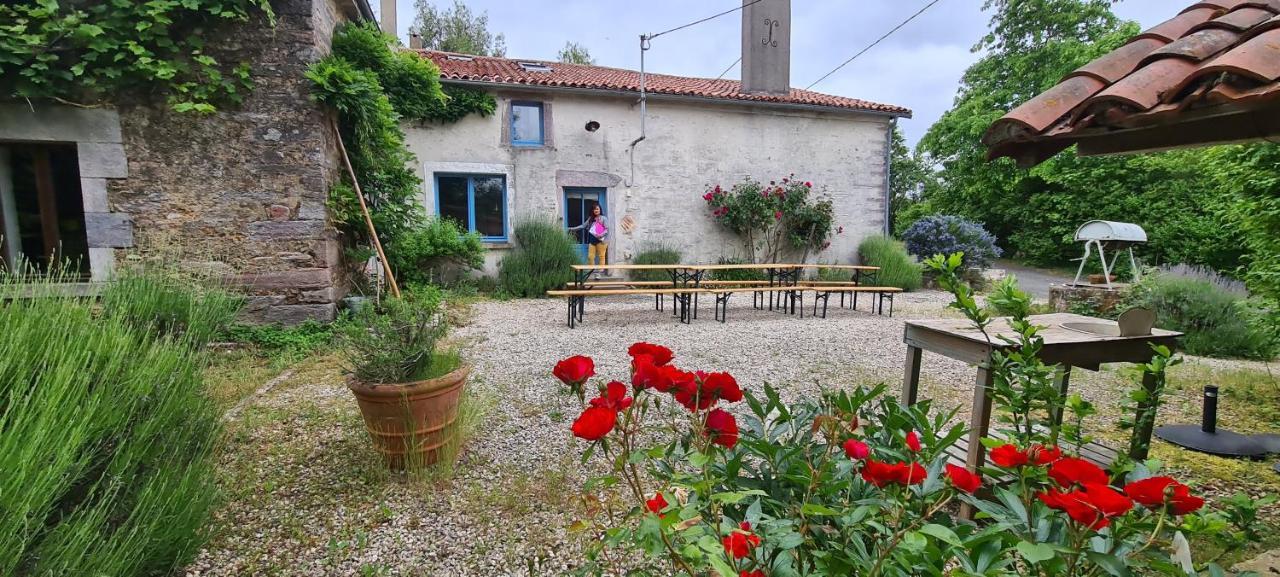 Saint-Pierre-du-Chemin Le Terrier Maison De Campagne 250 M2 Grande Capacite 20 Couchages, 4500M2 De Terrainヴィラ エクステリア 写真